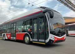 132 seater bus facilities like airplane