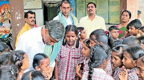 Transfers of teachers cries of students