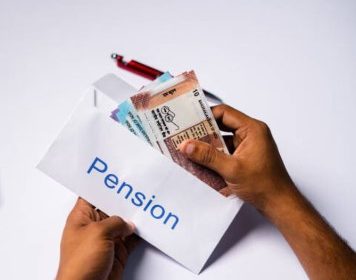 Double pensions for 5650 people