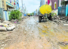 Submerged flooded villages in AP | కుదుట పడుతున్న ముంపు గ్రామాలు