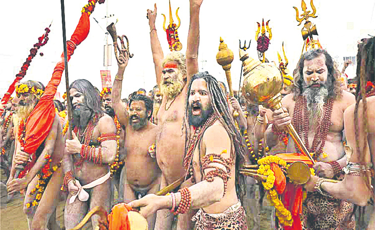 Mahakumbha began grandly in Prayagraj, Uttar Pradesh