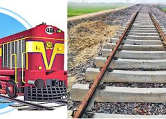 Amaravati farmers block the railway line