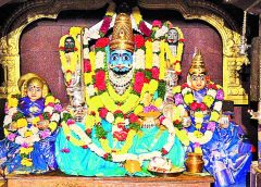 Ainavolu Mallikarjunaswamy Maha Jatara, a Saivite temple